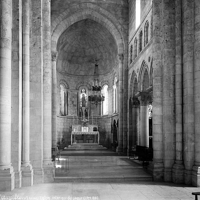 Photo de Collégiale Saint-Germain des Aix-dAngillon