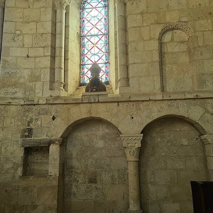 Photo de Collégiale Saint-Germain des Aix-dAngillon