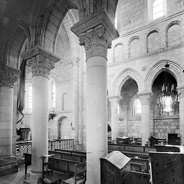 Photo de Collégiale Saint-Germain des Aix-dAngillon