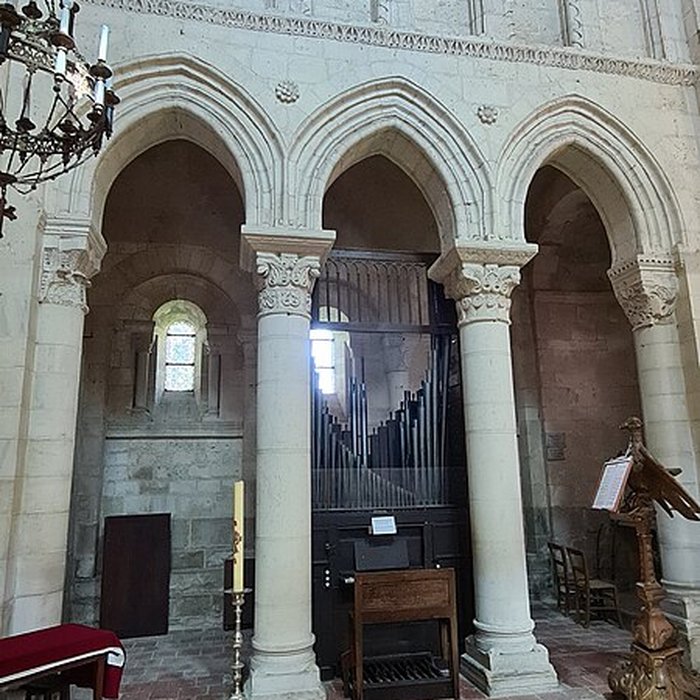 Photo de Collégiale Saint-Germain des Aix-dAngillon