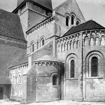 Collégiale Saint-Germain des Aix-dAngillon