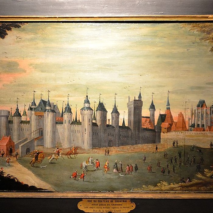 Photo de Vestiges de lancienne collégiale Saint-Pierre