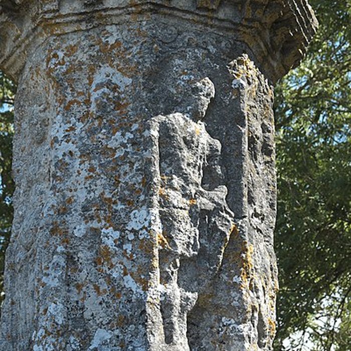 Photo de Colonne romaine de Cussy-la-Colonne