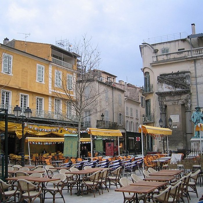 Photo de Colonnes de Saint-Lucien à Arles