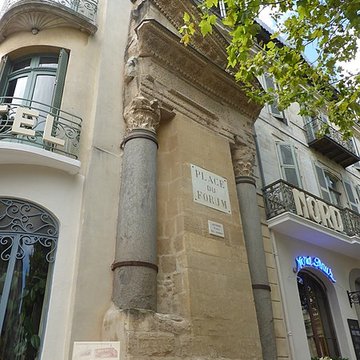 Colonnes de Saint-Lucien à Arles