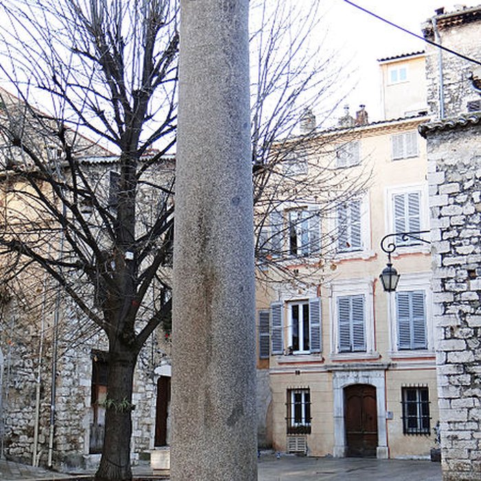Photo de Colonnes romaines de Vence