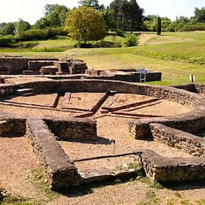 Photo de Ruines gallo-romaines des Fontaines Salées également sur commune de Saint-Père