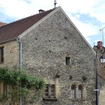 Ruines gallo-romaines des Fontaines Salées également sur commune de Saint-Père