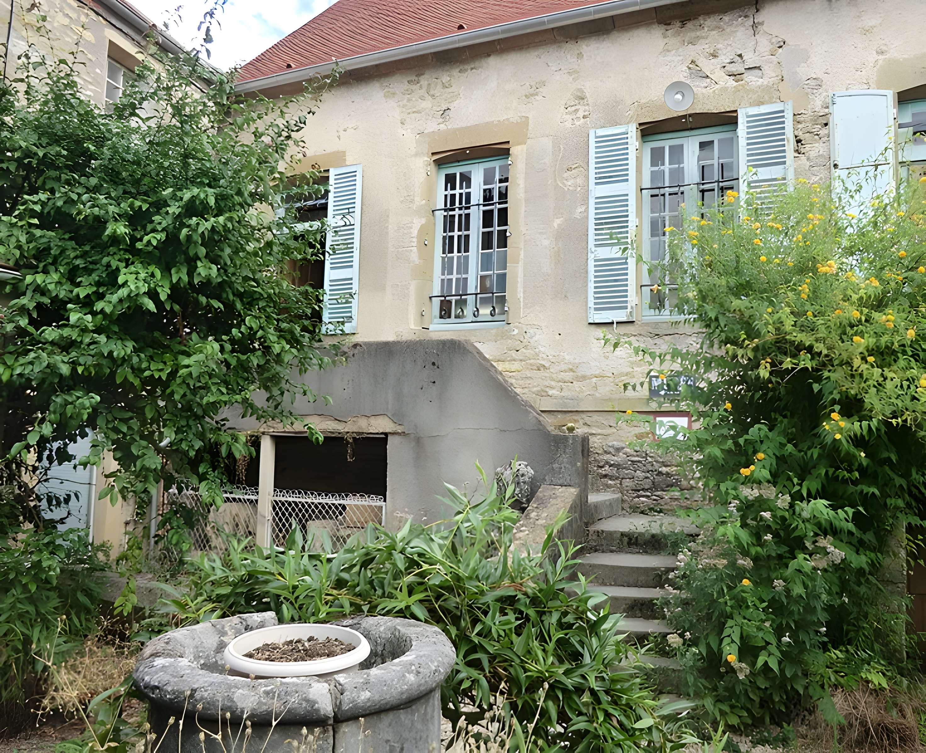 Ruines gallo-romaines des Fontaines Salées (également sur commune de Saint-Père)