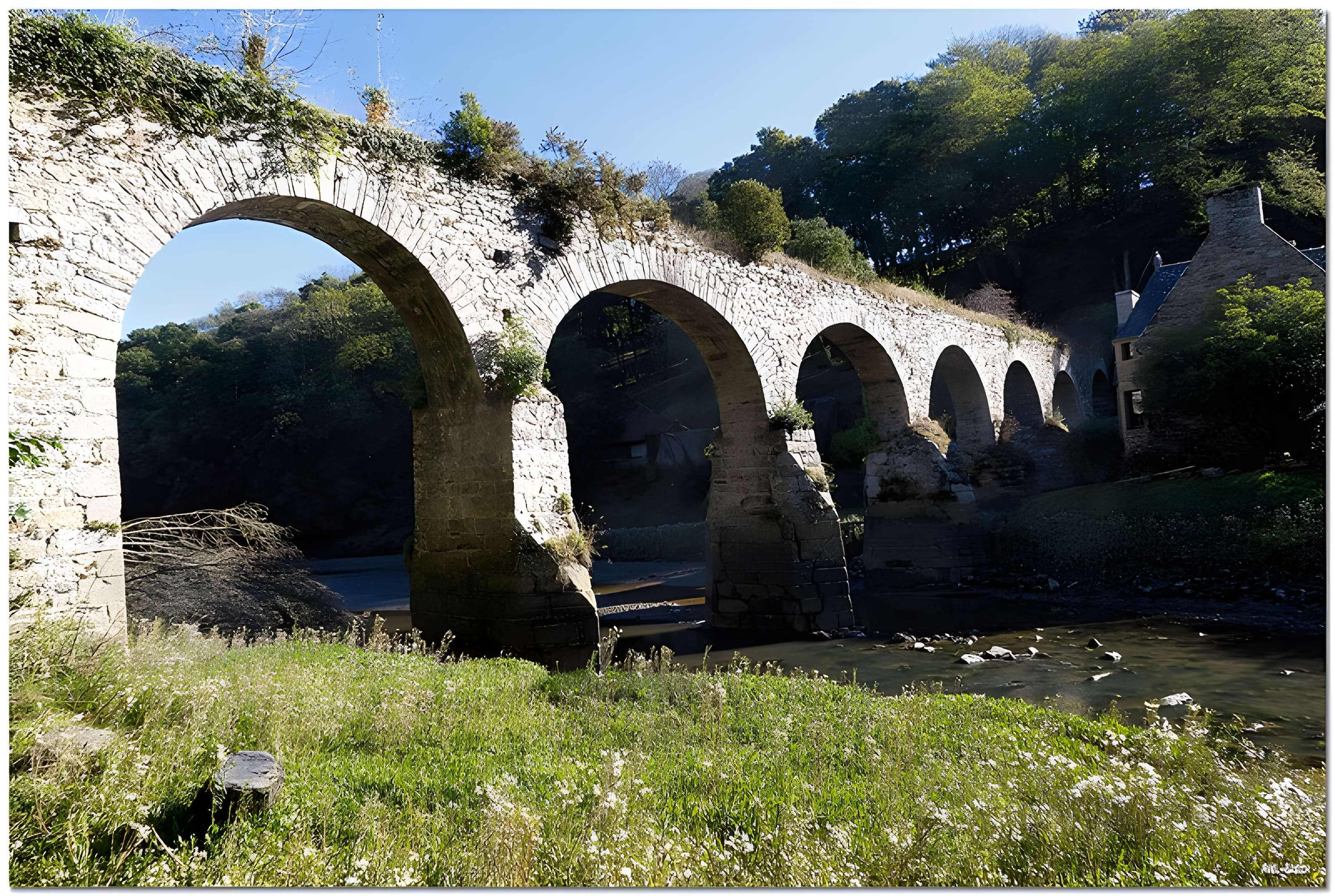 Aqueduc sur le Guindy à Minihy-Tréguier