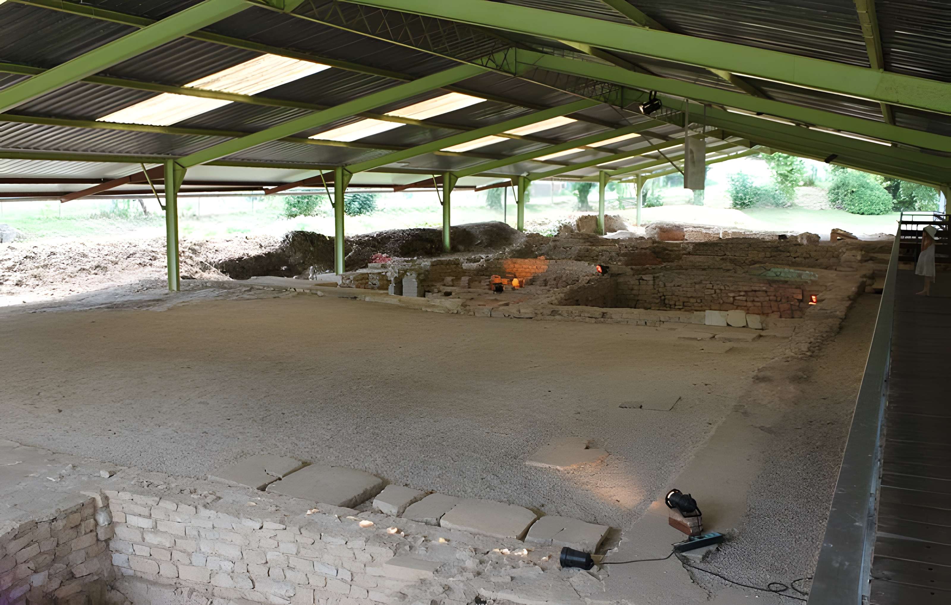 Site gallo-romain et mérovingien d'Escolives-Sainte-Camille