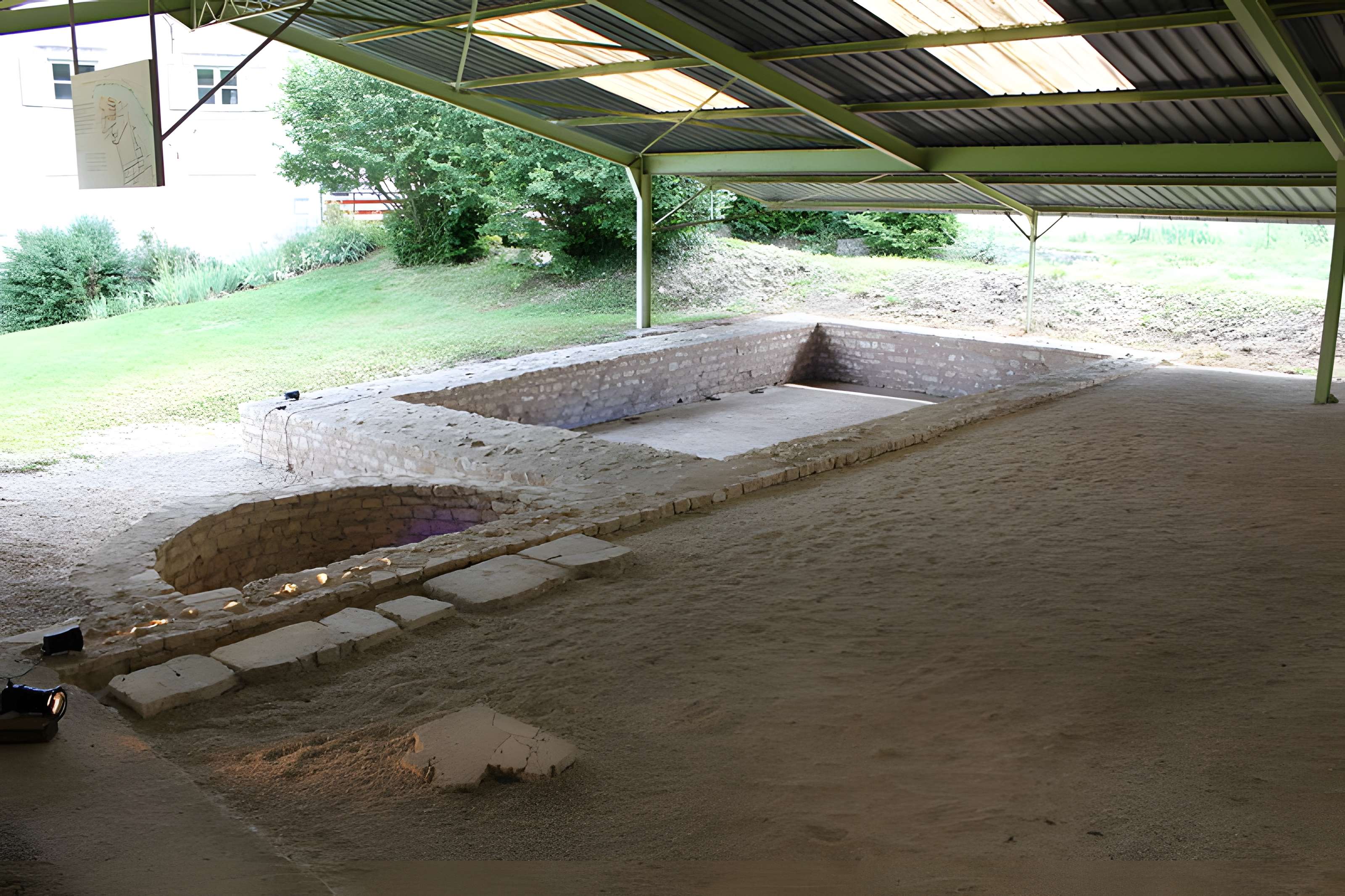 Site gallo-romain et mérovingien d'Escolives-Sainte-Camille