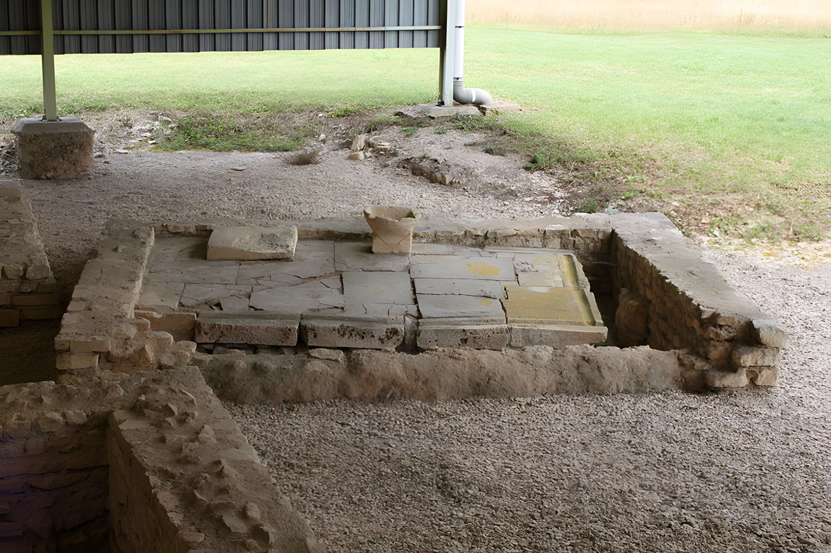 Site gallo-romain et mérovingien d'Escolives-Sainte-Camille
