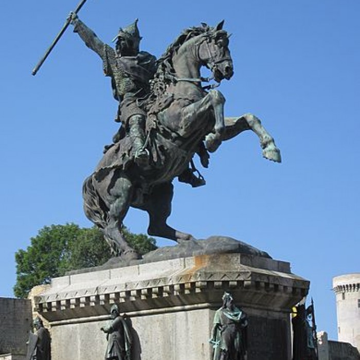 Photo de Statue de Guillaume le Conquérant de Falaise