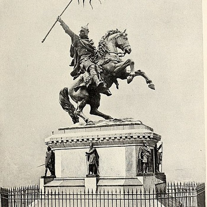 Photo de Statue de Guillaume le Conquérant de Falaise