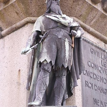 Statue de Guillaume le Conquérant de Falaise