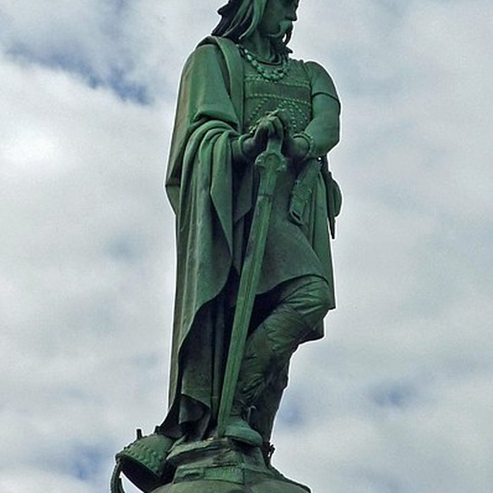 Photo de Statue de Vercingétorix dAlise-Sainte-Reine