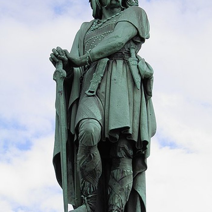 Photo de Statue de Vercingétorix dAlise-Sainte-Reine