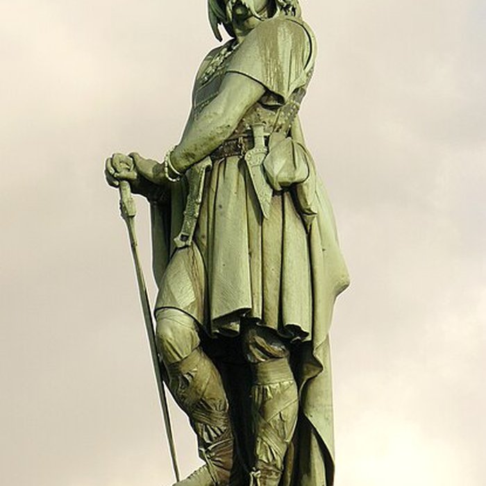 Photo de Statue de Vercingétorix dAlise-Sainte-Reine