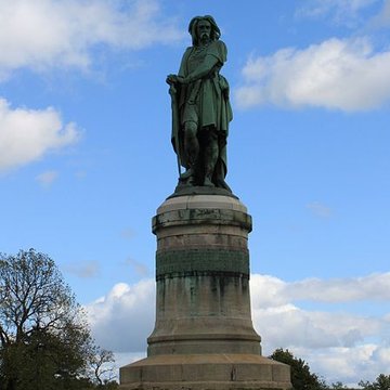 Statue de Vercingétorix dAlise-Sainte-Reine