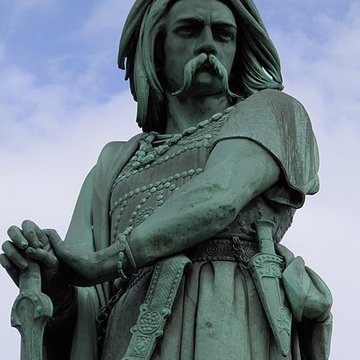Statue de Vercingétorix dAlise-Sainte-Reine