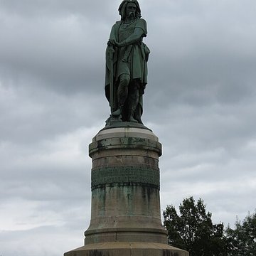 Statue de Vercingétorix dAlise-Sainte-Reine