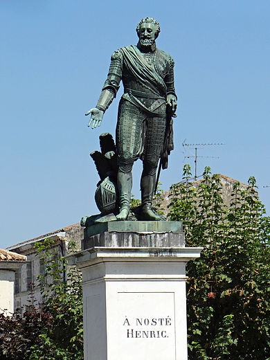 Photo de Statue d'Henri IV à Nérac