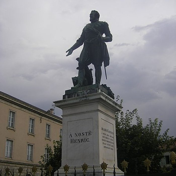 Photo de Statue dHenri IV à Nérac