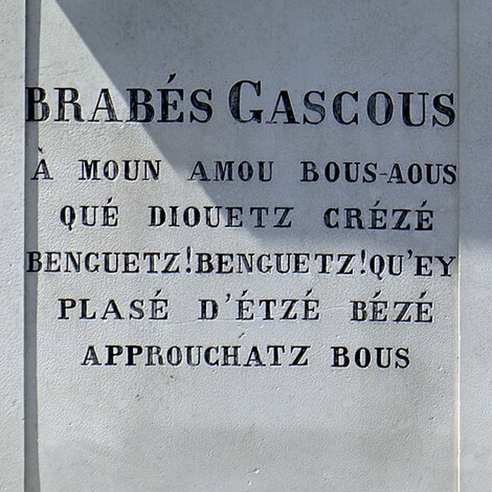 Photo de Statue dHenri IV à Nérac