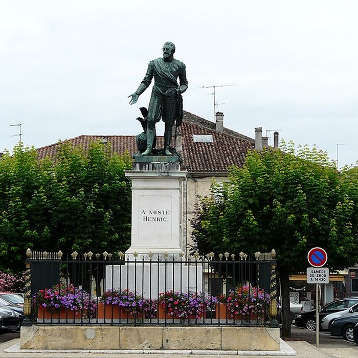 Photo de Statue dHenri IV à Nérac