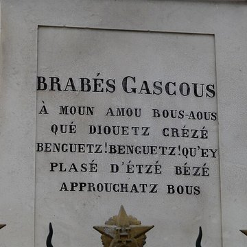 Statue dHenri IV à Nérac