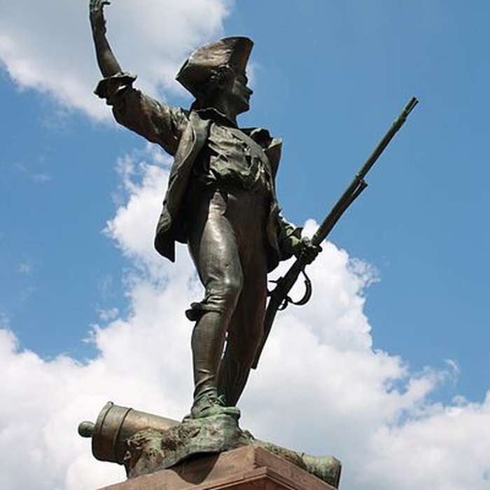 Photo de Statue du Volontaire de 1792 à Remiremont