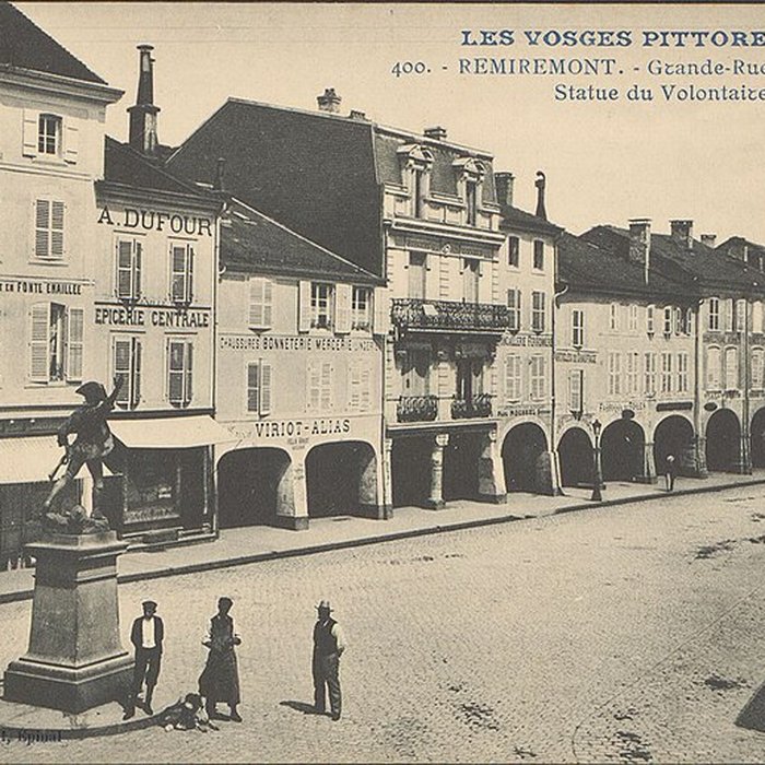 Photo de Statue du Volontaire de 1792 à Remiremont