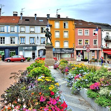 Statue du Volontaire de 1792 à Remiremont