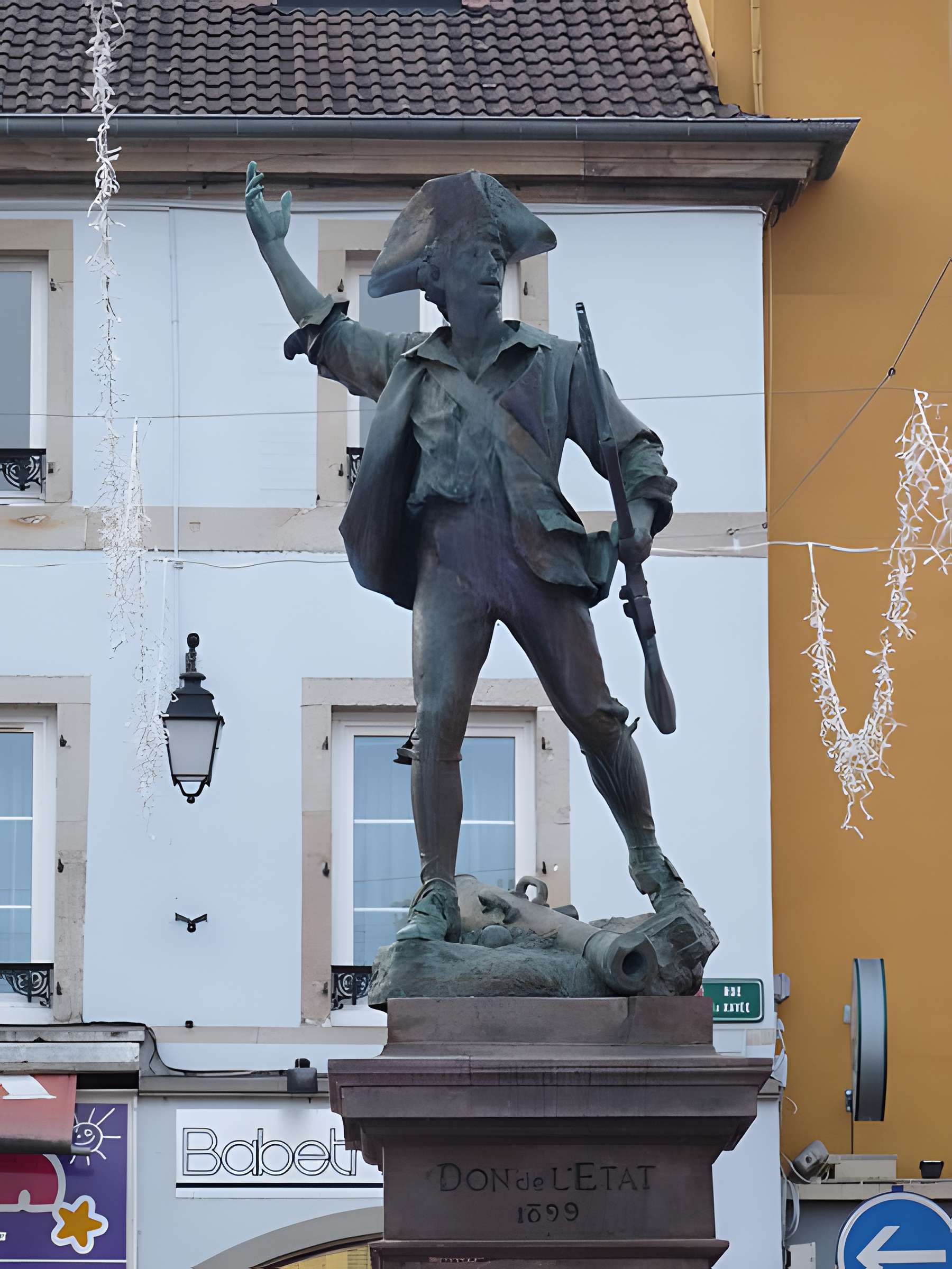 Statue du Volontaire de 1792 à Remiremont