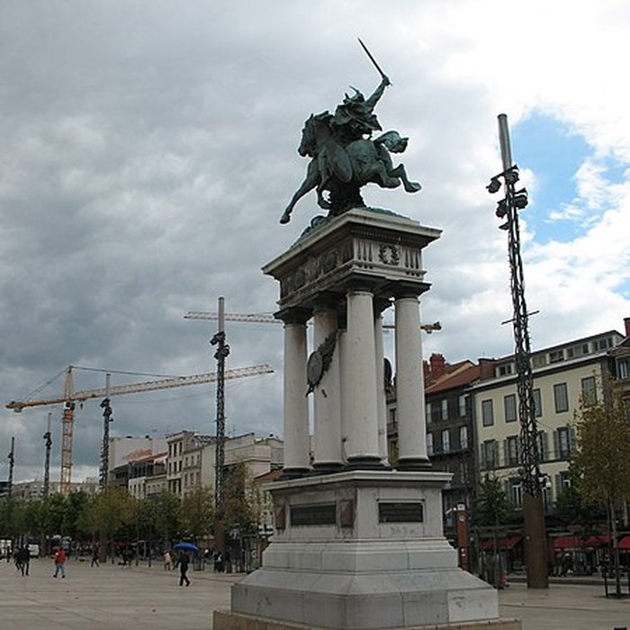 Photo de Statue équestre de Vercingétorix à Clermont-Ferrand