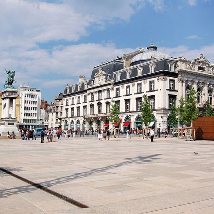 Photo de Statue équestre de Vercingétorix à Clermont-Ferrand