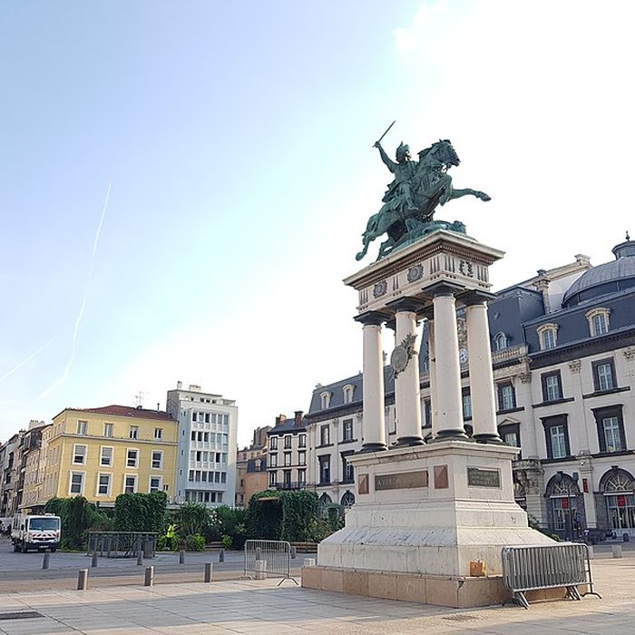 Photo de Statue équestre de Vercingétorix à Clermont-Ferrand