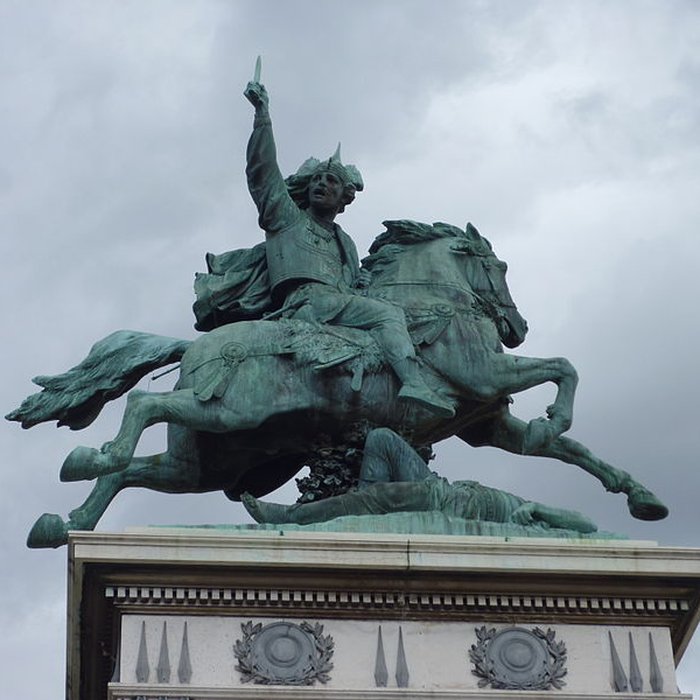 Photo de Statue équestre de Vercingétorix à Clermont-Ferrand