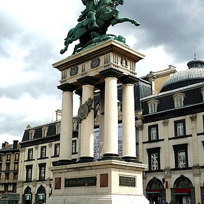 Photo de Statue équestre de Vercingétorix à Clermont-Ferrand