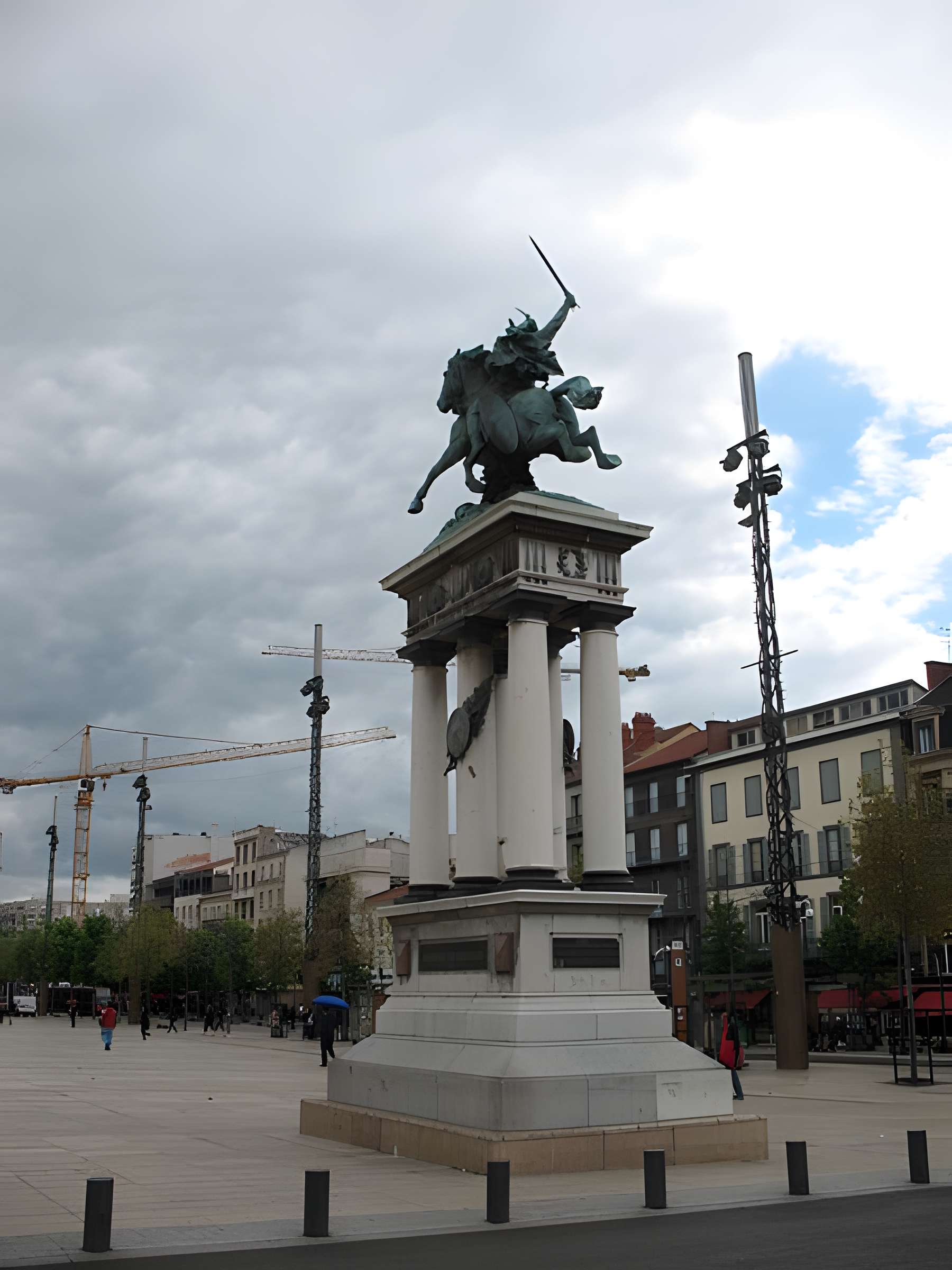 Statue équestre de Vercingétorix à Clermont-Ferrand