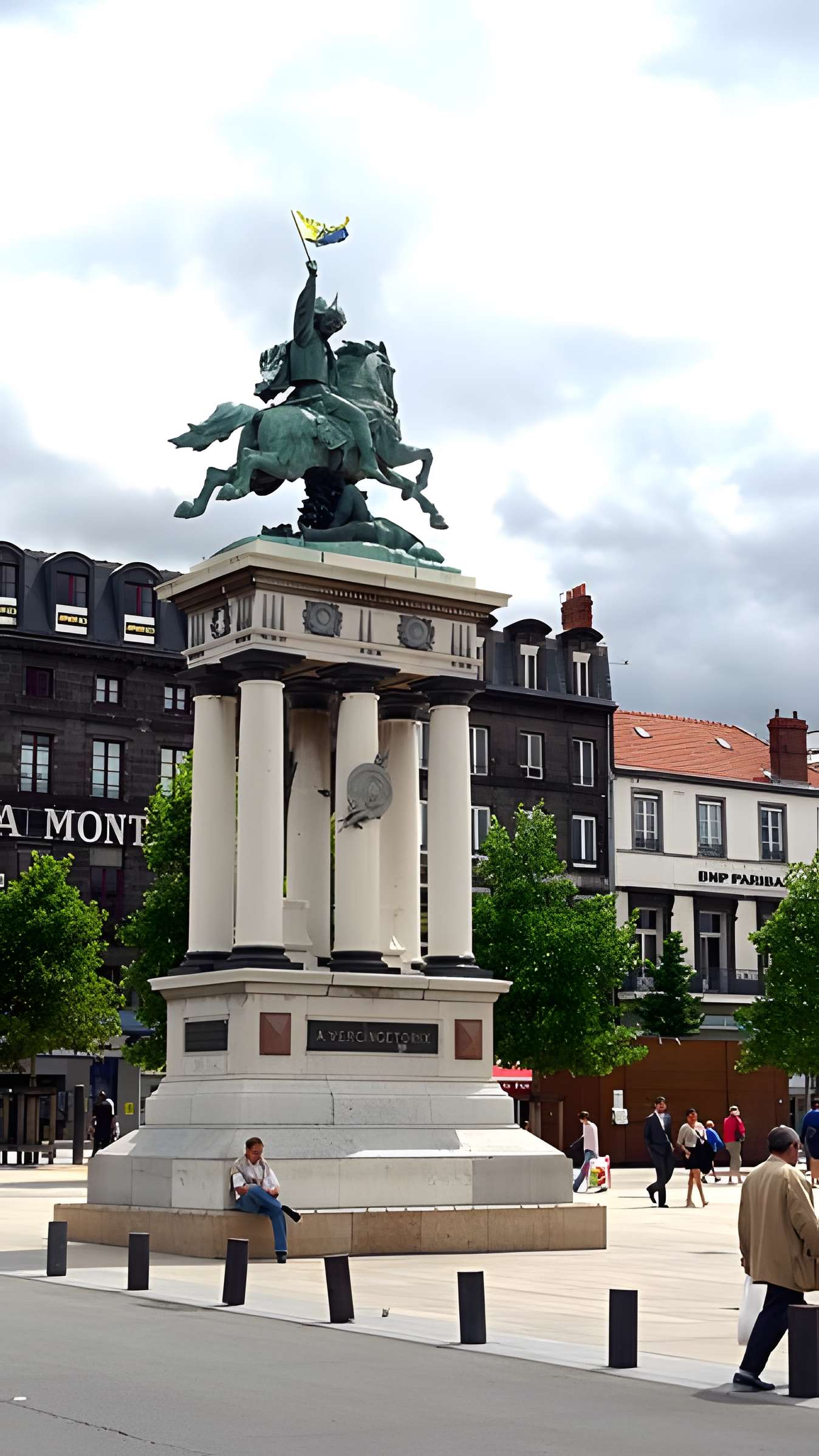 Statue équestre de Vercingétorix à Clermont-Ferrand