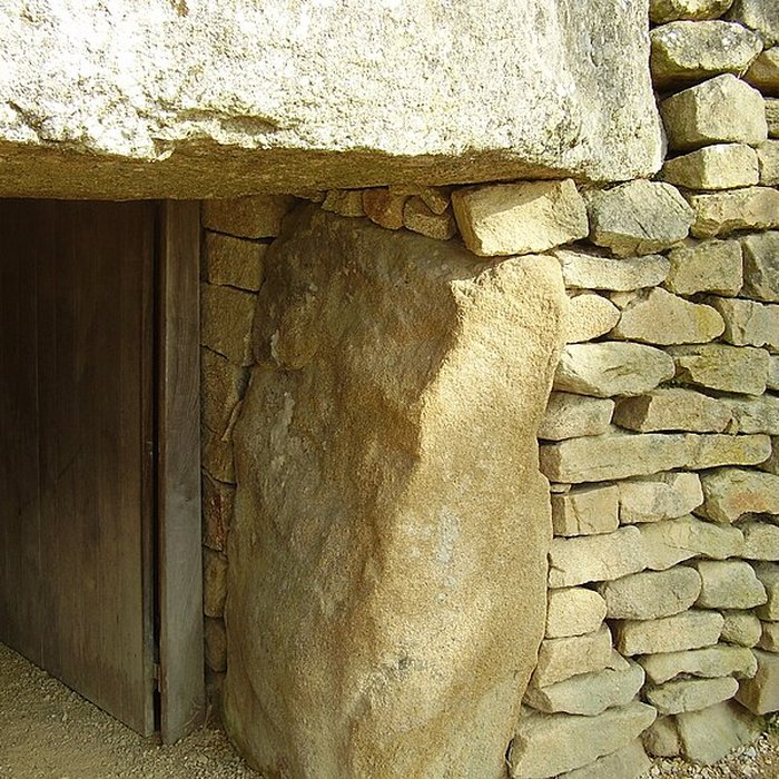 Photo de Table des Marchand de Locmariaquer