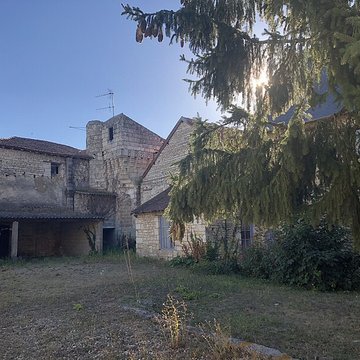 Couvent des Franciscaines de Mirebeau