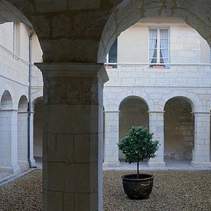 Photo de Couvent des Minimes dAubeterre-sur-Dronne