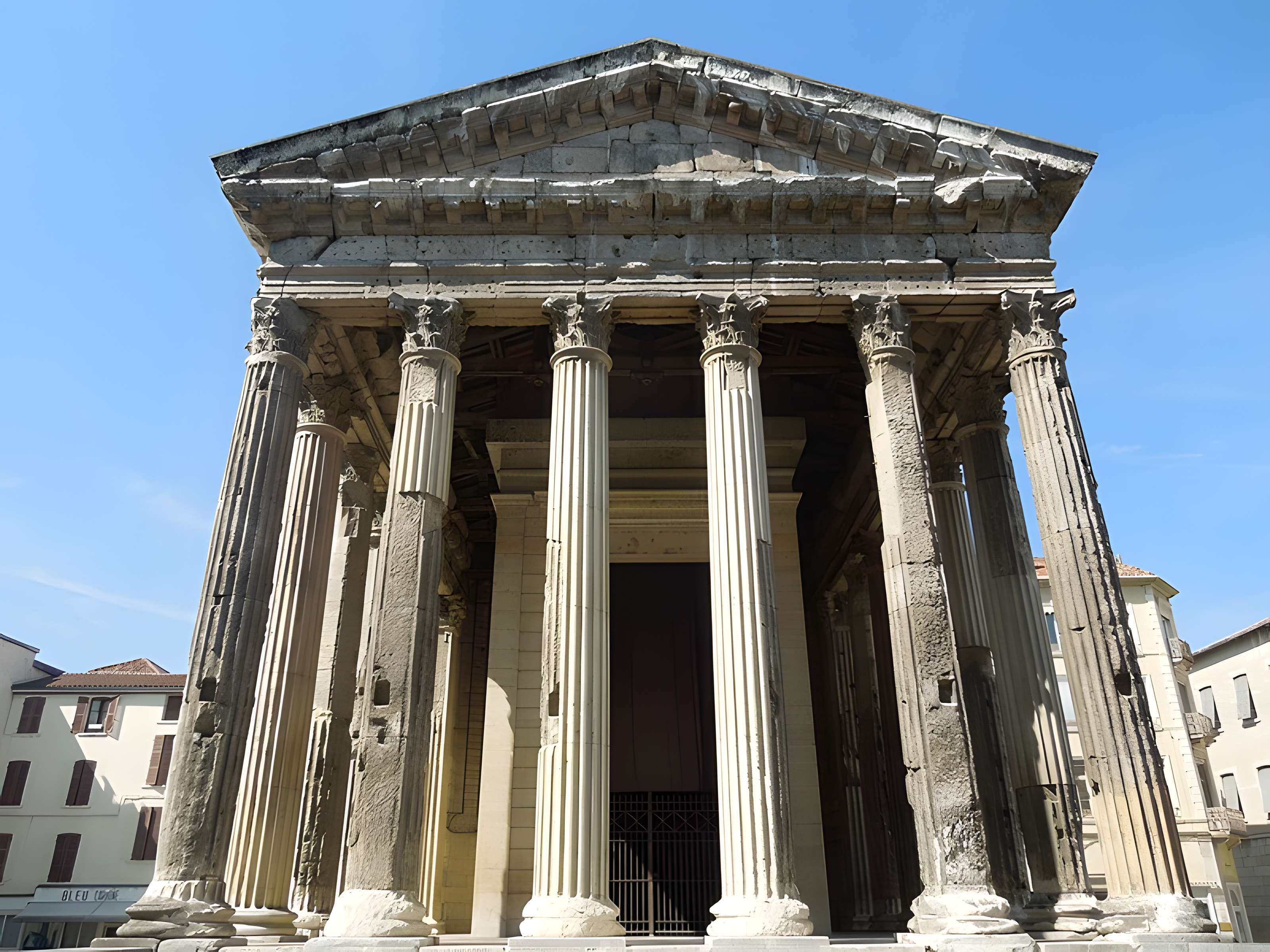 Temple d'Auguste et de Livie à Vienne