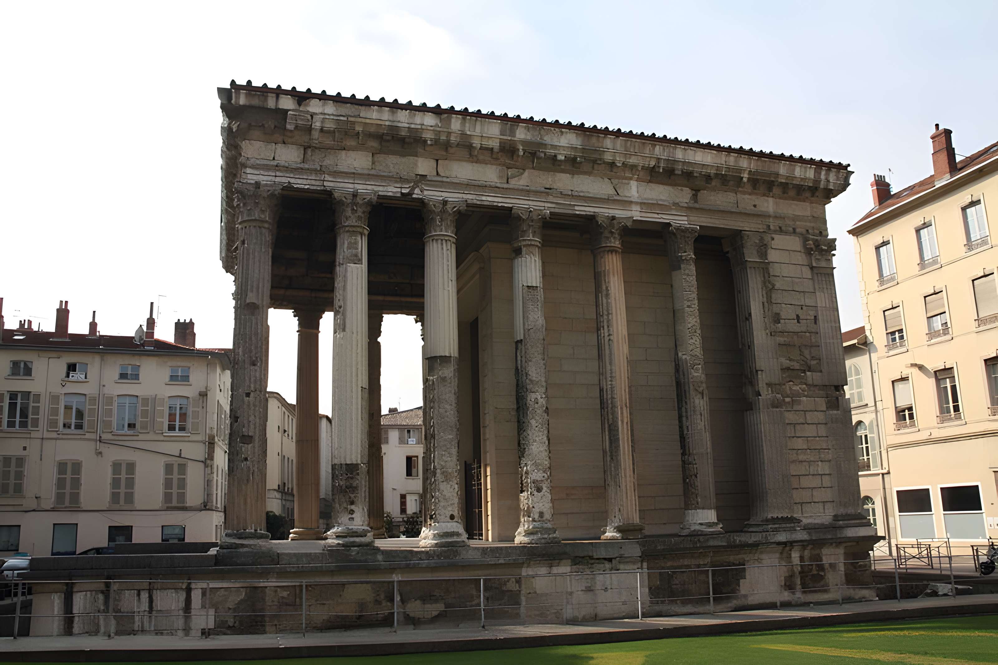 Temple d'Auguste et de Livie à Vienne