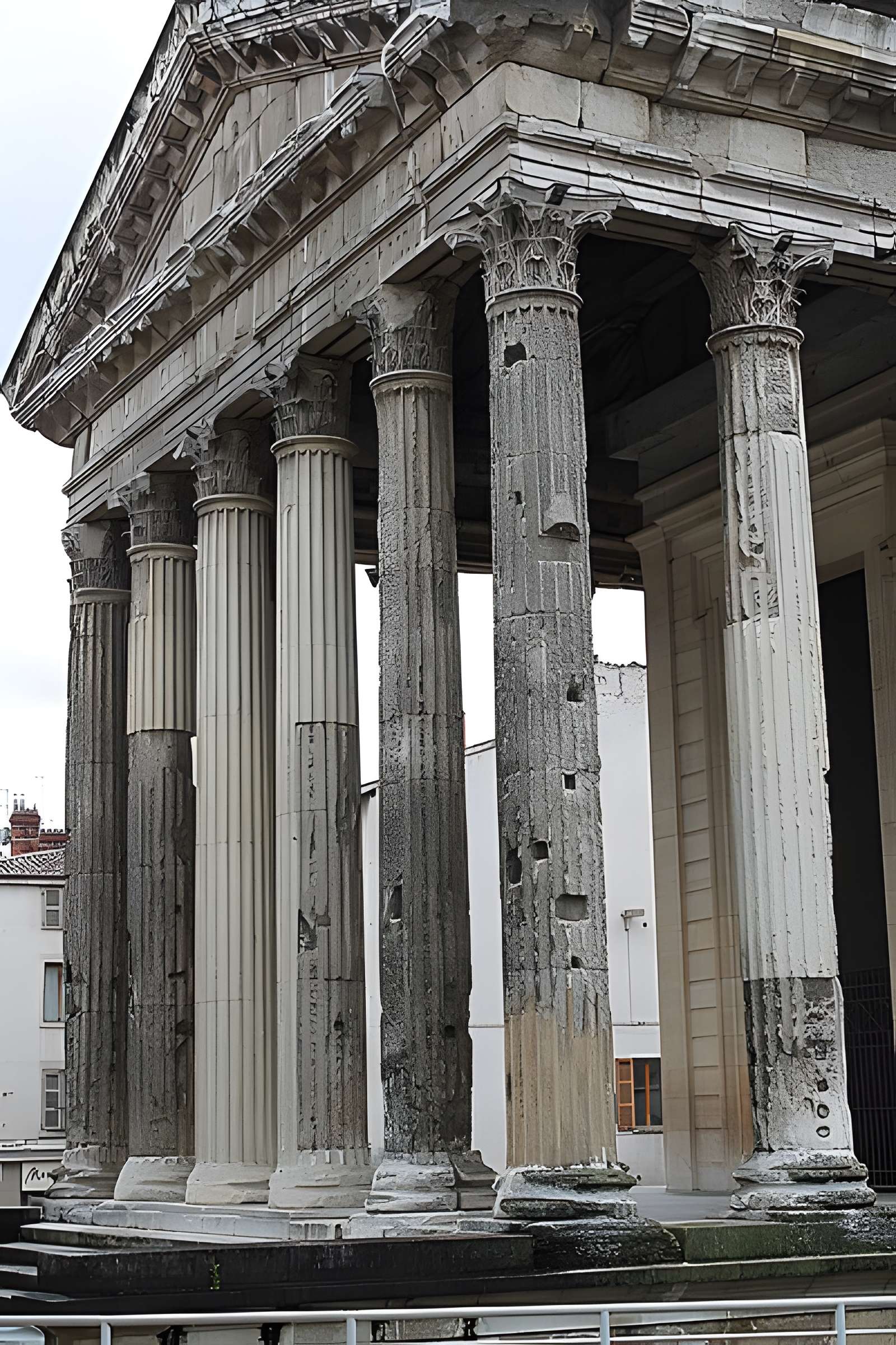 Temple d'Auguste et de Livie à Vienne
