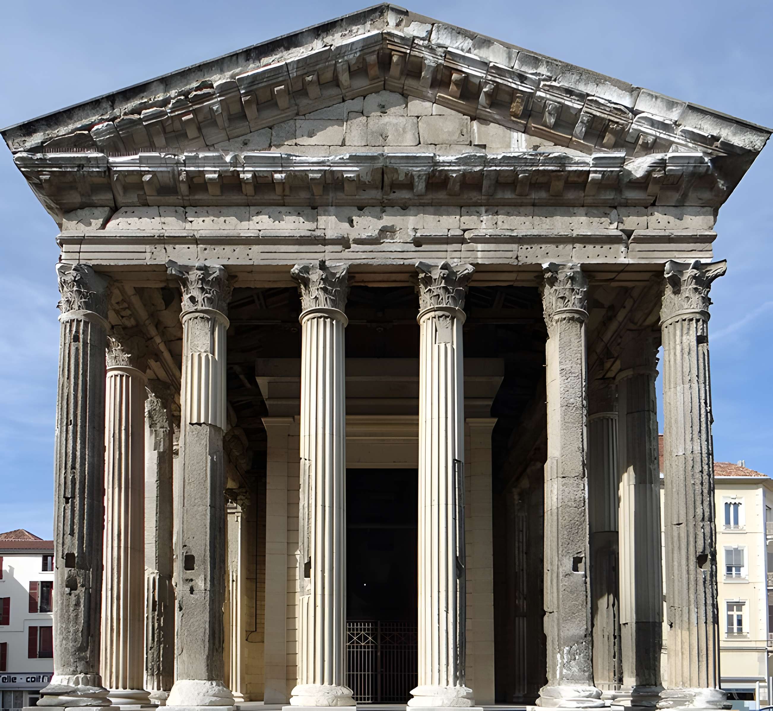 Temple d'Auguste et de Livie à Vienne