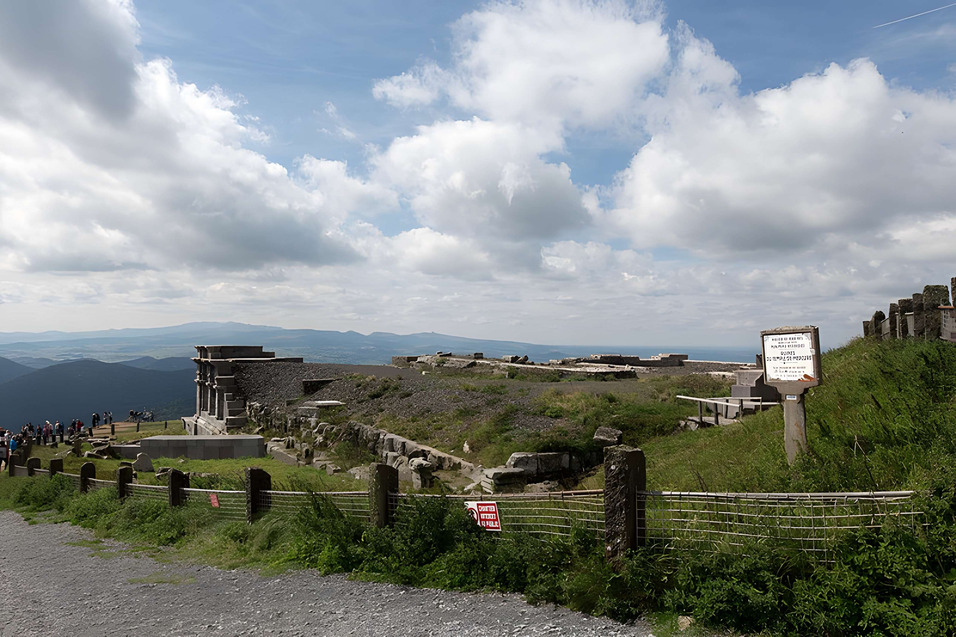 Temple de Mercure d'Orcines